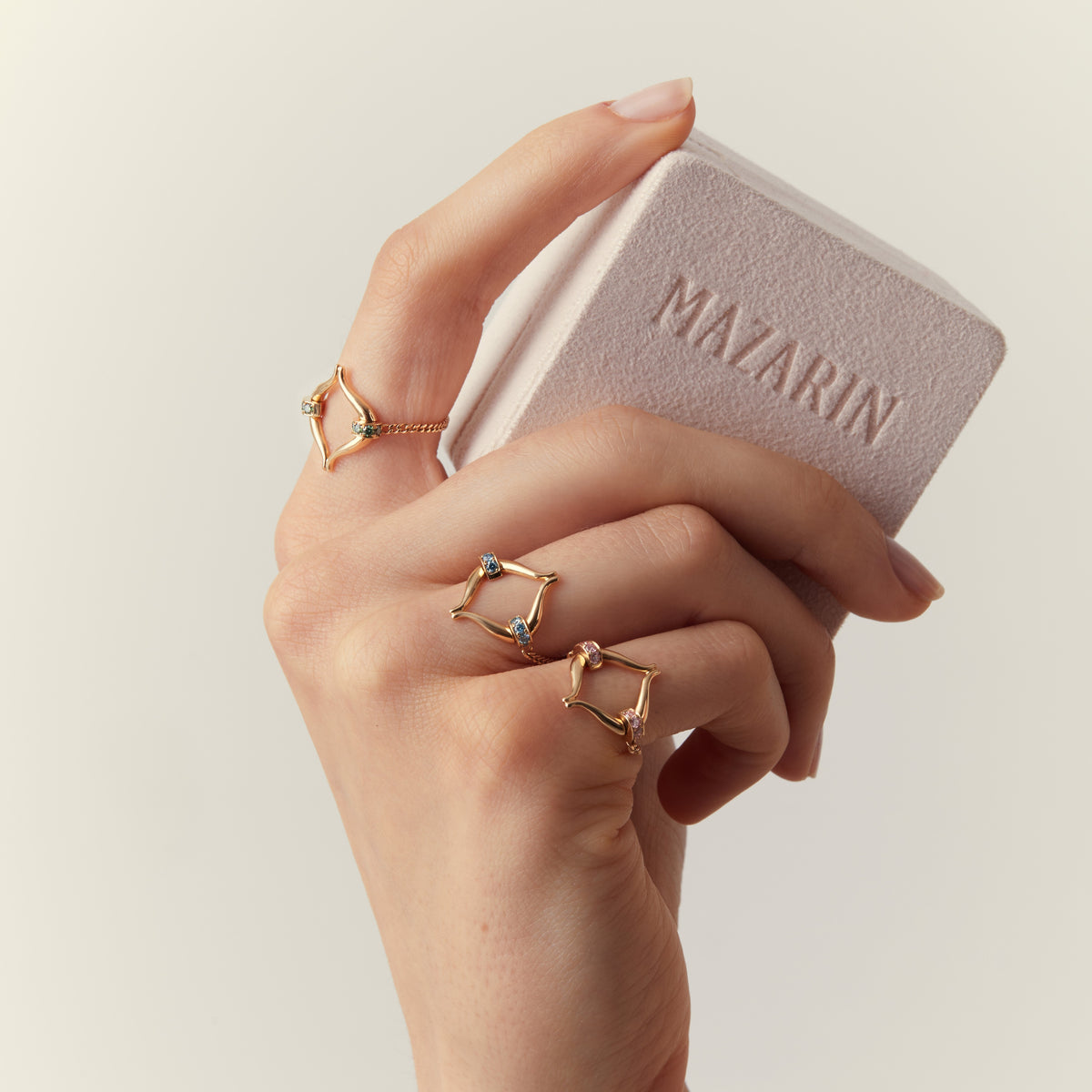 Mint Green Pavé Eboris Link Ring