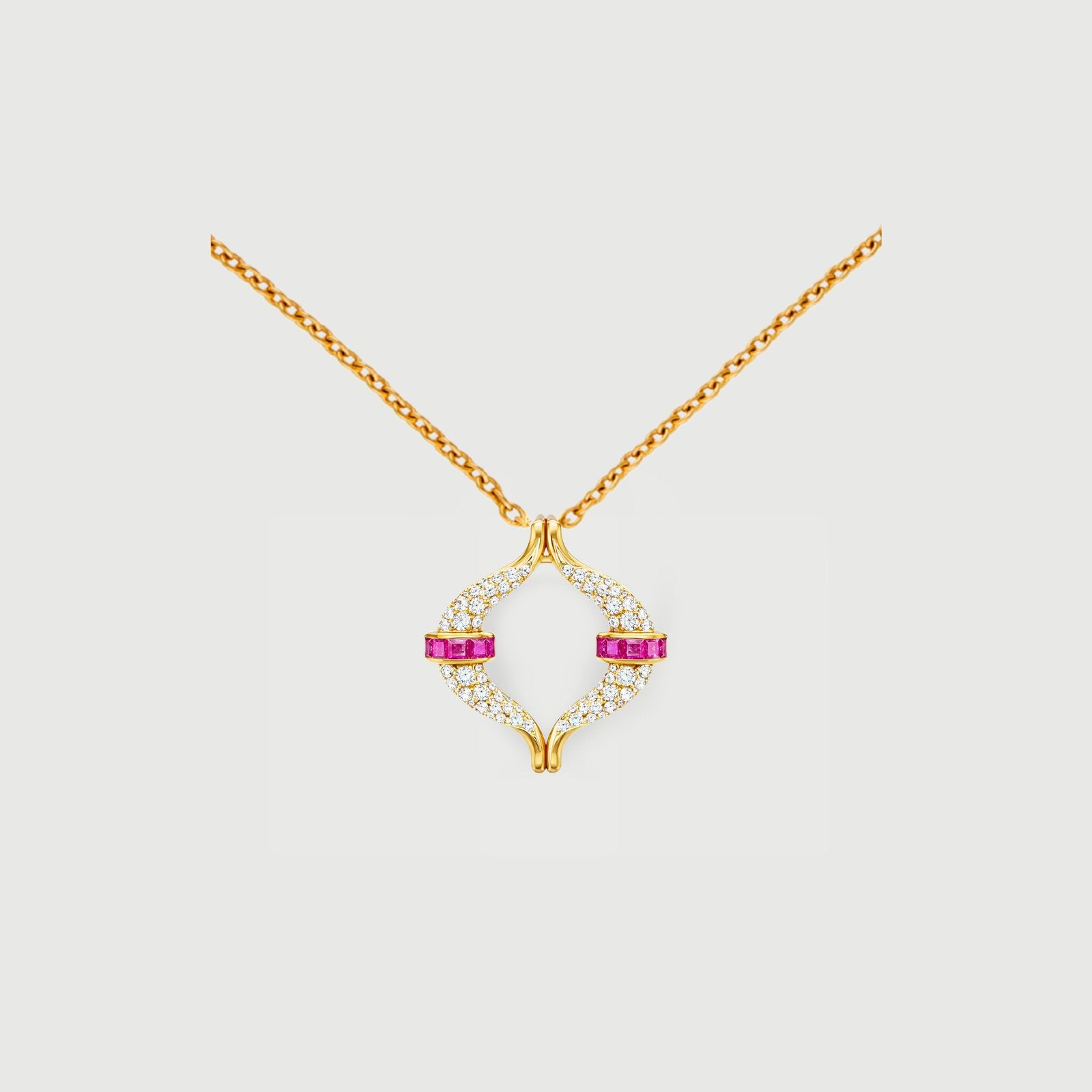 Découvrez le collier Eboris Maxi Link saphir rose, serti d'une teinte vibrante.